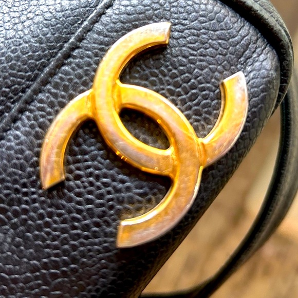 CHANEL Vintage CC shoulder bag Authentic - Picture 9 of 17